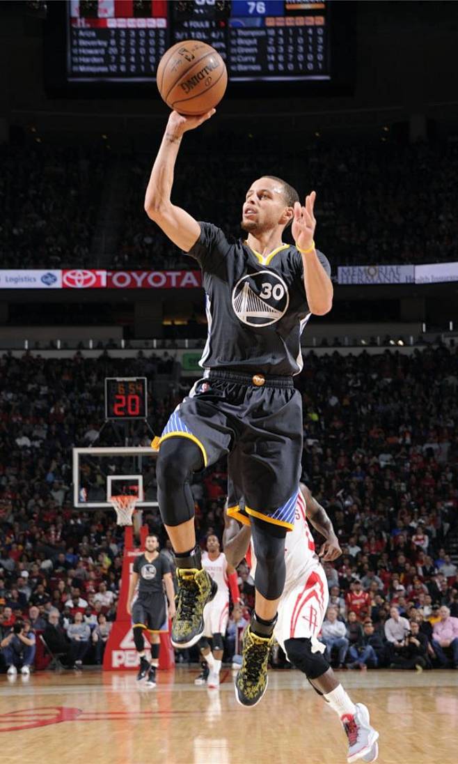 赛中占据主 赛中占据主