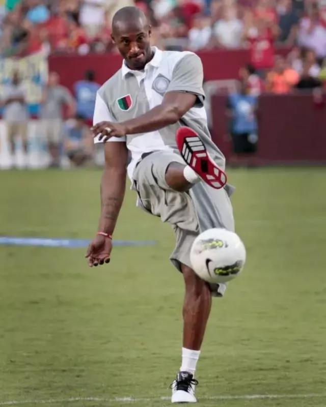 不少年轻球 不少年轻球